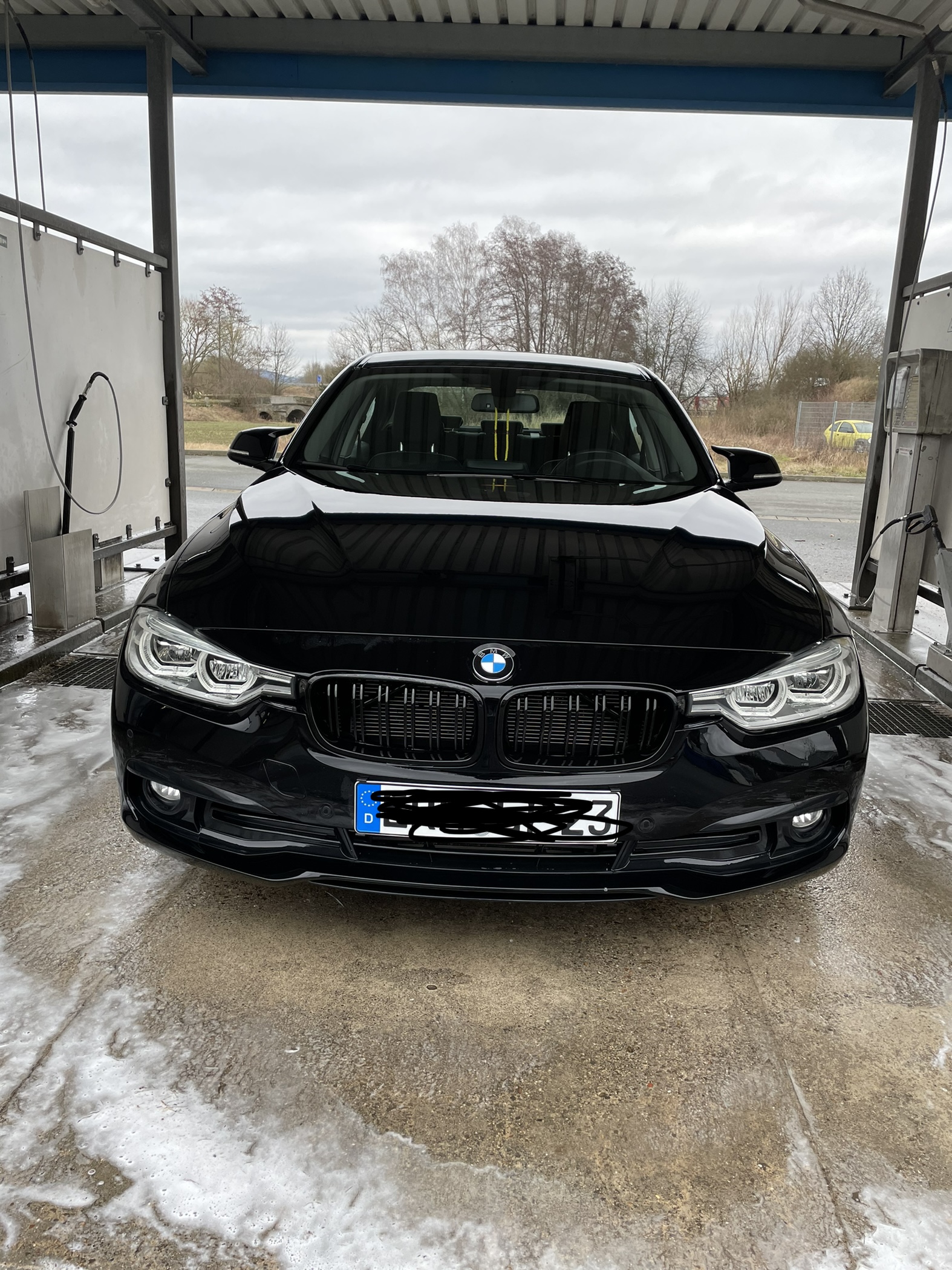 F30